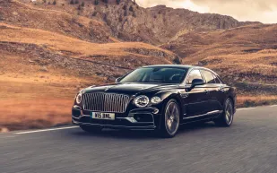 Bentley Flying Spur.. سيارة صديقة للبيئة بأعلى مستويات الفخامة