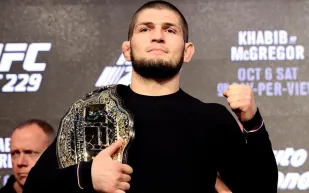 نورمحمدوف يقارن بين كريستيانو رونالدو وميسي.. فأيهما أفضل؟!