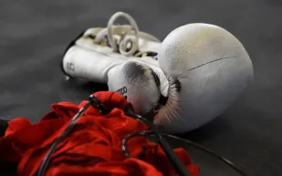 وفاة ملاكمة مكسيكية بضربة قاضية (فيديو)