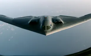 شاهد لحظة تحطم أغلى طائرة في التاريخ بقيمة ملياري دولار