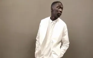 من هو "خابي لام" الذي جعلته كورونا مَلِك التيك توك؟!