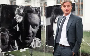 ملياردير يتخلى عن جنسيته للتهرب من الضرائب!