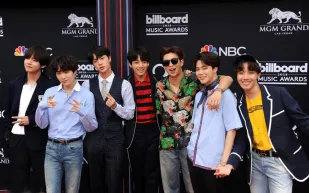 "بي تي إس" أسطورة الغناء.. الفرقة الكورية التي حققت مليارات المشاهدات