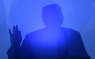 تغيرات صادمة في شكل "ترامب" بعد 9 أشهر من ترك البيت الأبيض