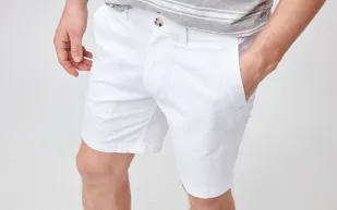 كيف تختار «الشورت» الرجالي المناسب لشكل جسمك وعمرك؟