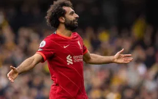 كيف علق محمد صلاح على لقاء مانشستر يونايتد المرتقب؟ (فيديو)