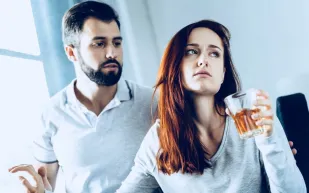 كيفية التعامل مع المرأة قوية الشخصية.. تجنب هذه الأمور 