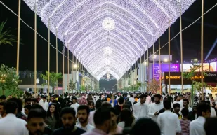 منطقة البوليفارد تشهد رقمًا خياليًّا في افتتاح موسم الرياض (فيديو)