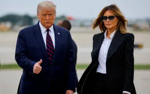 ترامب وزوجته يثيران ضجة في مباراة للبيسبول بسبب الهنود الحمر