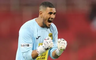 سر بكاء فواز القرني عقب الفوز على الصين.. ووزير الرياضة يتدخل(فيديو)