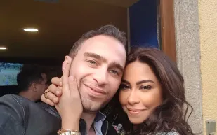 أول رد فعل من المطربة شيرين بعد إعلان انفصالها عن زوجها (فيديو)