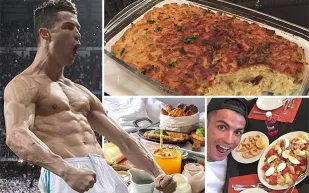 لماذا يتجنب زملاء رونالدو تناول طعام الغداء معه؟