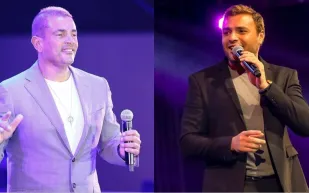  عمرو دياب يغني مع رامي صبري هذه الأغنية (فيديو)
