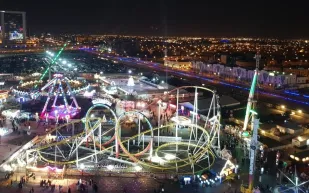 أكبر مدينة ملاهٍ متنقلة بالشرق الأوسط في موسم الرياض تفتح على فترتين بهذه المناسبة