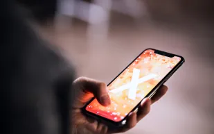 كيفية نقل البيانات من آيفون لآيفون بدون أي كلاود