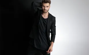 كيف تنسق ملابسك لطلة أنيقة تناسب جسمك؟