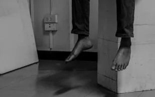 «الحب» يدفع يوتيوبر شهيرا للانتحار! (فيديو)