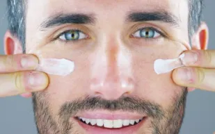 نصائح العناية بالرجل قبل الزواج ليكون في أفضل حالاته