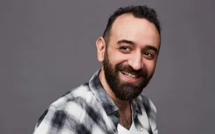 عمرو سلامة يشكر مهرجان البحر الأحمر السينمائي لهذا السبب