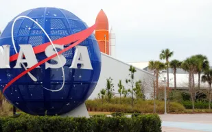 ناسا تطلق أقوى تلسكوب في التاريخ