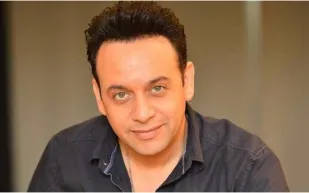 نجاة مصطفى قمر من حادث مروع