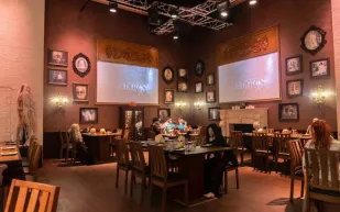 تناول الطعام مع الأشباح في أول مطعم رعب في السعودية