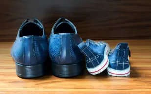 ما العلاقة بين أقدام الرجال الكبيرة والخيانة؟