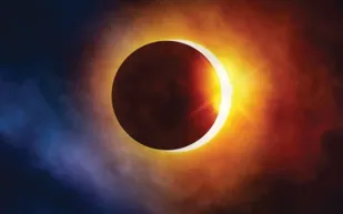 لن يحدث حتى عام 2039.. كسوف كلي للشمس في القطب الجنوبي (فيديو)