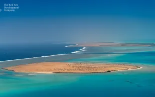 هل ستكون الأنظمة والقوانين داخل نطاق مشروع البحر الأحمر مختلفة عن المطبقة في المملكة؟ 