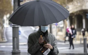 ما هي أعراض «أوميكرون الخفي» النسخة الأقوى والأشرس من المتحور؟ 