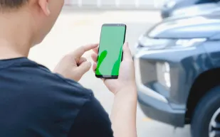 تجاوزت إحداها نصف مليون ريال.. «أبشر» تكشف أسعار مزاد اللوحات الأخير