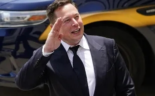 إيلون ماسك يكشف أن البشر لن يقودوا السيارات في هذا الموعد