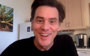 هل فقد جيم كاري روح الدعابة في عيد ميلاده الـ 60؟