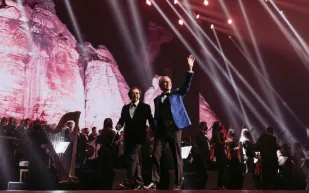 للمرة الثالثة في شتاء طنطورة.. أندريا بوتشيللي يقدم أداءً ساحرًا في العلا