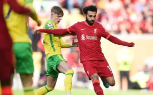 «ملكي خرافي».. ليفربول يتغنى بهدف صلاح الأخير (فيديو)