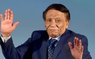 من جديد.. الشائعات تطارد عادل إمام