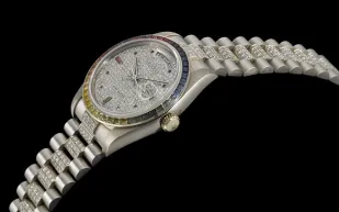 «رولكس رينبو» ساعة السلطان قابوس النادرة في مزاد «سوثبيز»