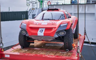  «سانت هيلينا» تصل ميناء ضبا لبدء بطولة «إكستريم إي» في نيوم