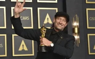 القائمة الكاملة للفائزين بجوائز أوسكار 2022