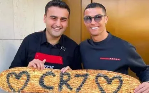 مشروع جديد يجمع الشيف التركي بوراك مع كريستيانو رونالدو