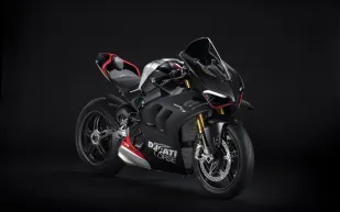 دوكاتي تقدم ماكينة السباق الجديدة «Panigale V4 SP2»