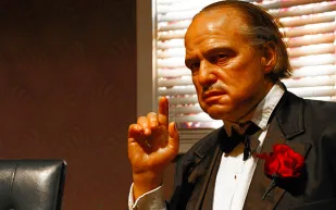 لماذا رفض مارلون براندو بطل The Godfather جائزة الأوسكار؟