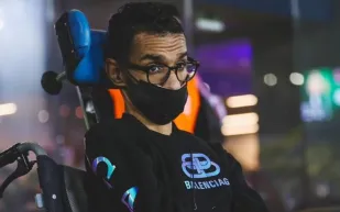 ما هو المرض النادر الذي أصاب خالد الزيلعي لاعب النصر؟