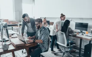 4 طرق للتعامل مع الانتقادات في العمل