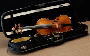 آلة كمان أثرية تبحث عن مشتريها بسعر 10.6 مليون دولار