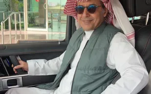 عبد الإله السناني يكشف حجم ثروته وأجره في مسلسل العاصوف والزاهرية (فيديو)