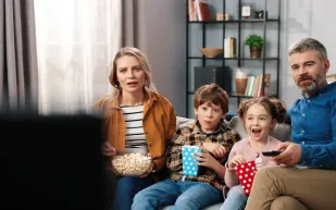 دراسة جديدة: عدم مشاهدة التليفزيون يحميك من هذه الأمراض الخطيرة