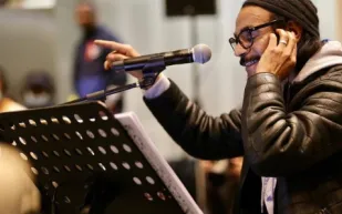 رابح صقر يتعهد بالغناء للفائز في نهائي كأس الملك