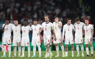 100 مليون إسترليني من نتفليكس لزوجات لاعبي إنجلترا بكأس العالم 2022