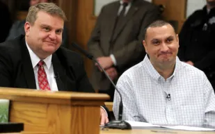 أمريكي يحصل على تعويض بملايين الدولارات على جريمة لم يرتكبها